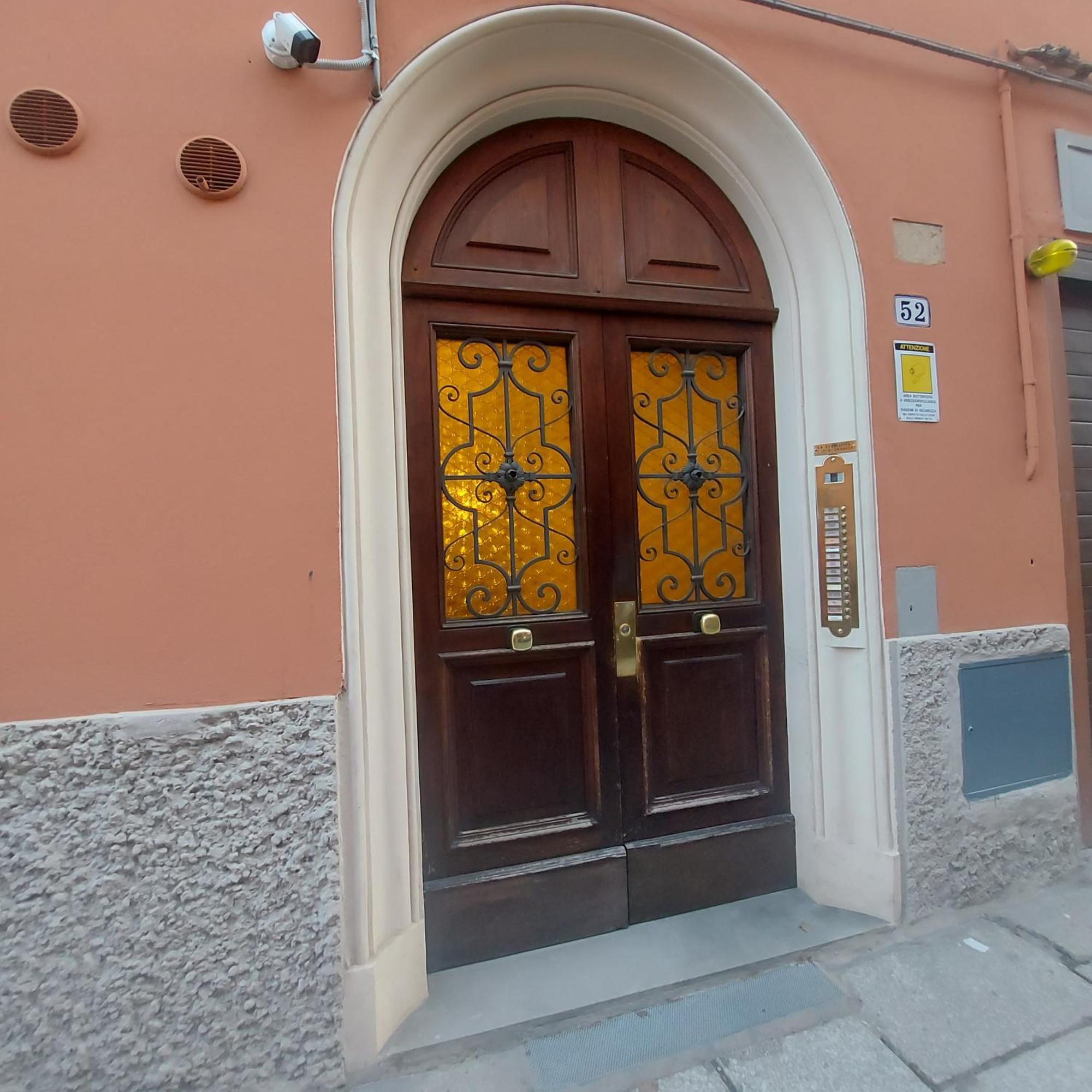 Fuori Portico Rialto Apartment Болоня Екстериор снимка